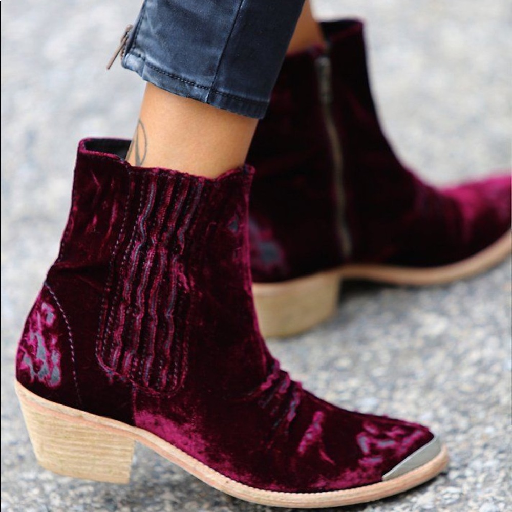 Free people suede vintage velvet  bootie